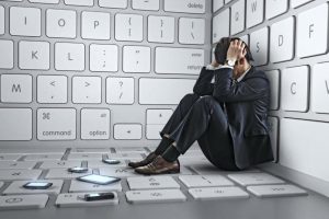 اعتیاد دیجیتال: تهدیدی برای سلامت روان جوانان در عصر شبکه‌های اجتماعی