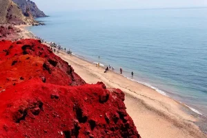 هجوم به خاک هرمز؛ از گردشگری به غارتگری