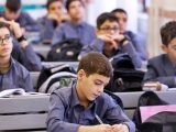 آموزش در دامن بحران: چه کسی باید بگوید، «کودکان مدرسه نمی‌روند»؟